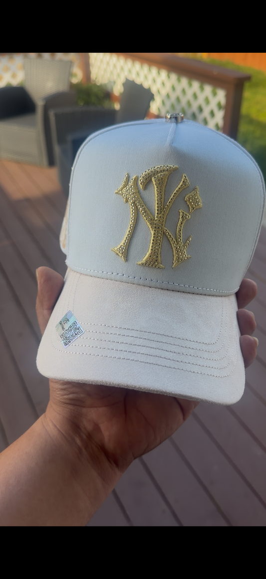 Ny change color hat