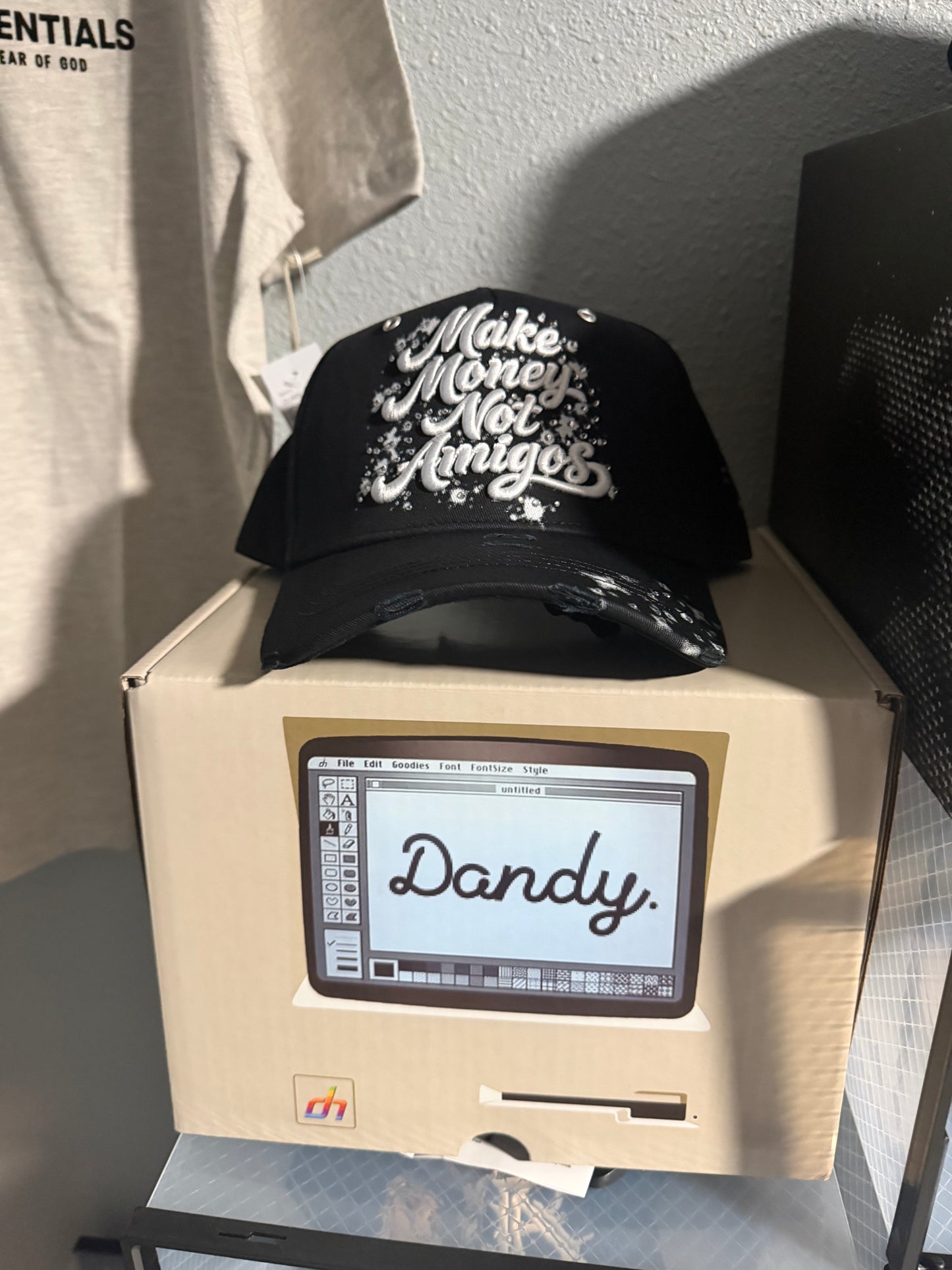 Dandy make money not friends hat